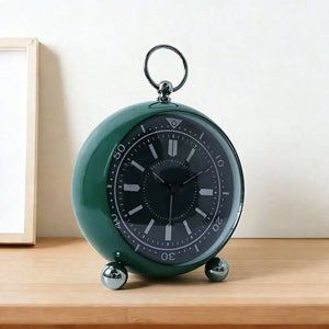 Round Silent Non-Ticking Alarm Clock, Battery Operated Retro Analog Bedside Clock for Bedroom, Desk & Nightstand