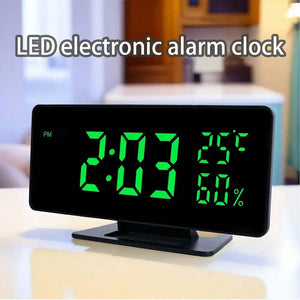 USB Digital Alarm Clock with Date Display, Loud Alarm for Heavy Sleepers, LED Bedside Desk Clock for Bedroom – Green