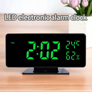 USB Digital Alarm Clock with Date Display, Loud Alarm for Heavy Sleepers, LED Bedside Desk Clock for Bedroom – Green