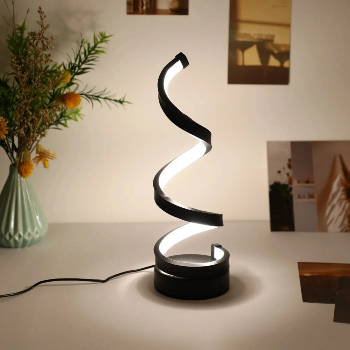 Modern Minimalist Table Lamp for Bedroom, Bedside and Desk, Decorative Accent Light